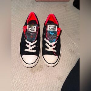 Converse women’s size 4, no tie shoes